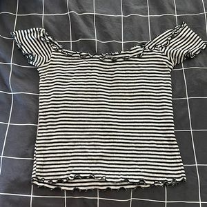 Lettuce hemmed off-shoulder crop top